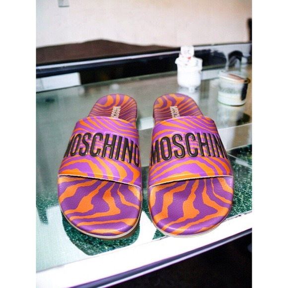 MOSCHINO LOGO EMBOSSED SLIDE ORANGE Size 9 (40) - Picture 1 of 5